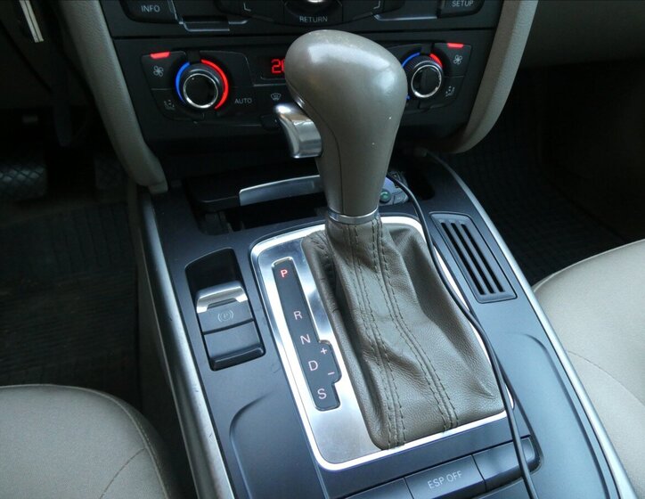 Audi A4 Sedan / Limuzína 2,0 l 105 kw