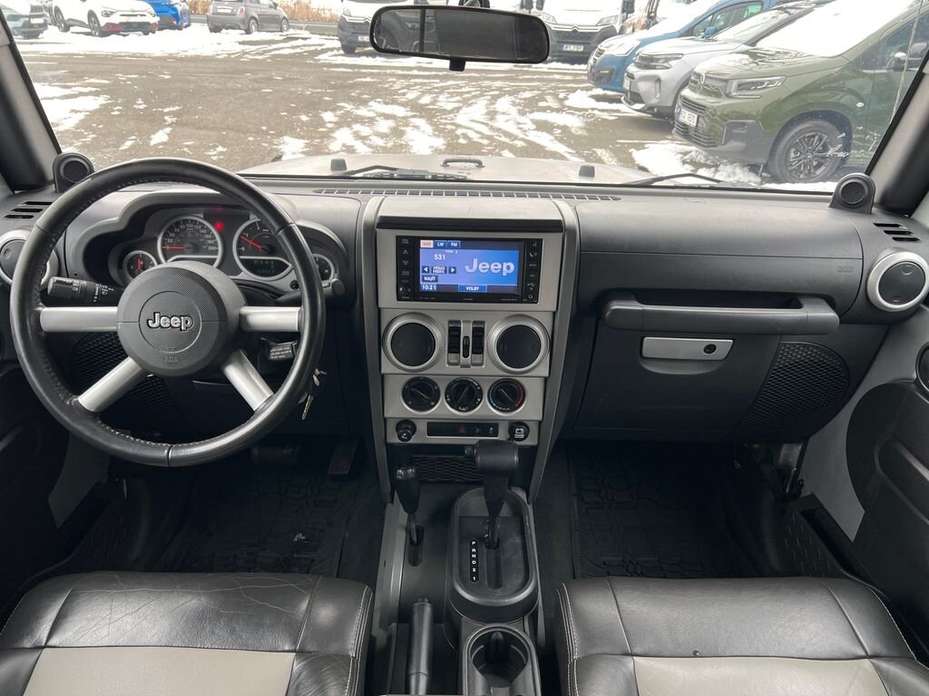 Jeep Wrangler SUV 2,8 l 130 kw