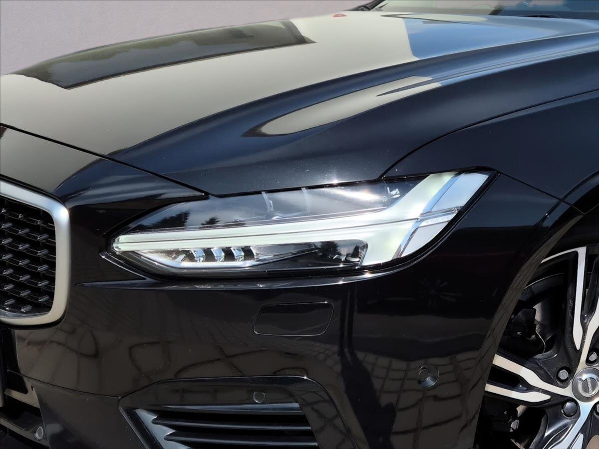 Volvo S90 Sedan 2,0 l 223 kw