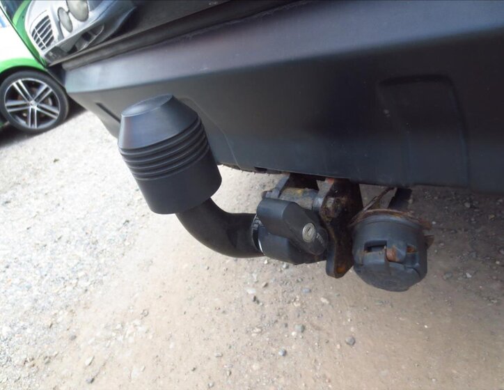 Mitsubishi Outlander SUV / Terénní 2,4 l 125 kw