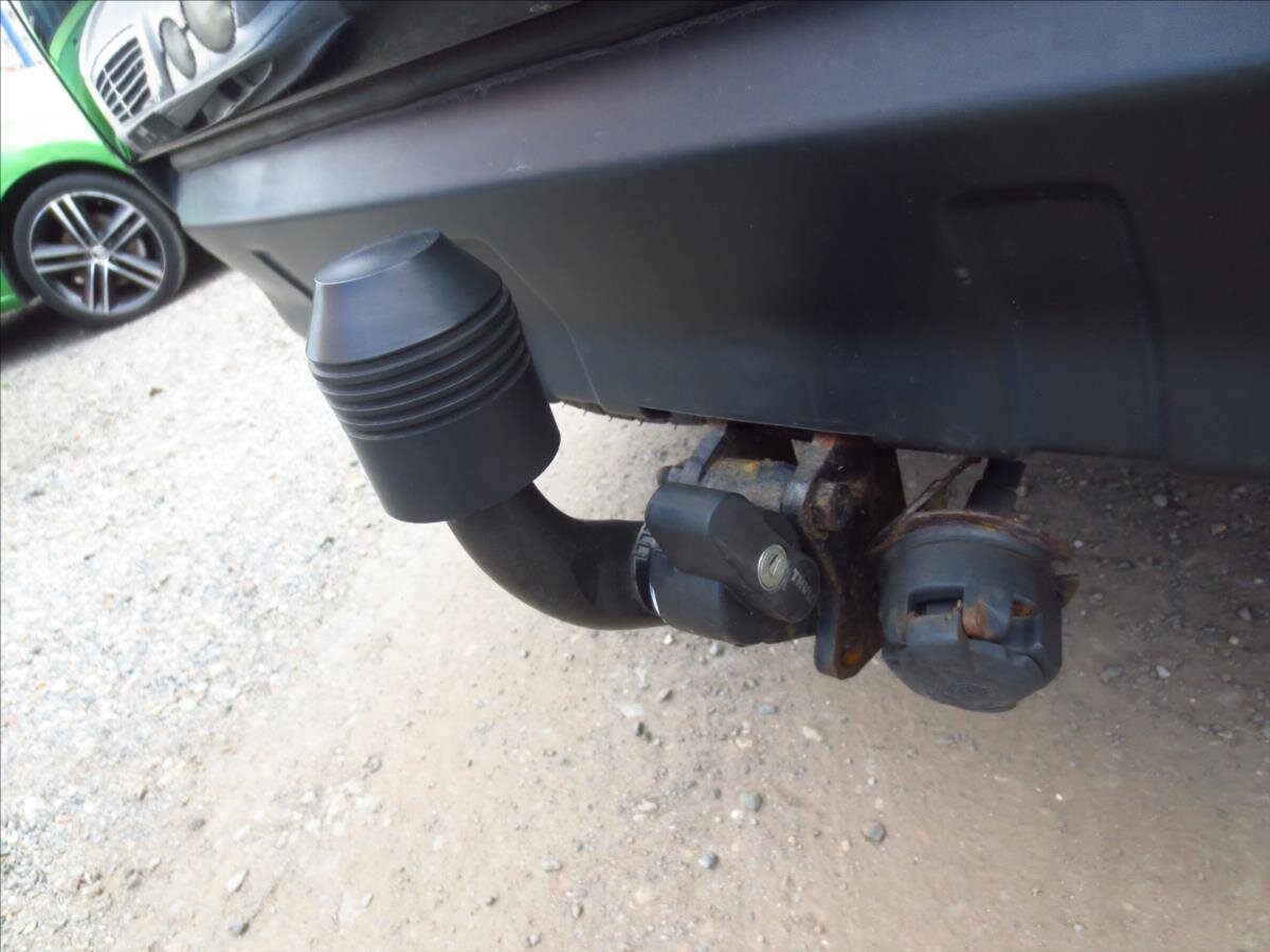 Mitsubishi Outlander SUV / Terénní 2,4 l 125 kw