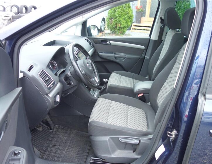 Volkswagen Sharan MPV 2,0 l 100 kw