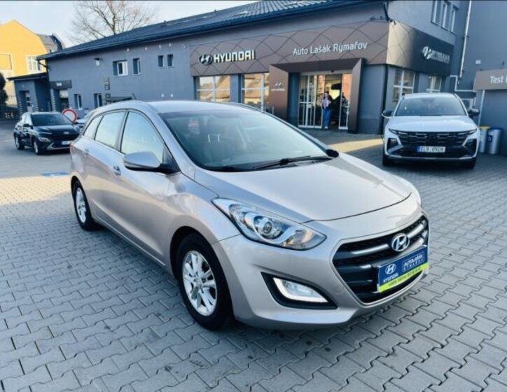 Hyundai i30 Kombi 1,6 l 81 kw