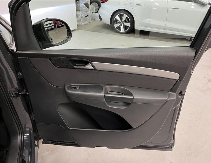 Volkswagen Sharan 27