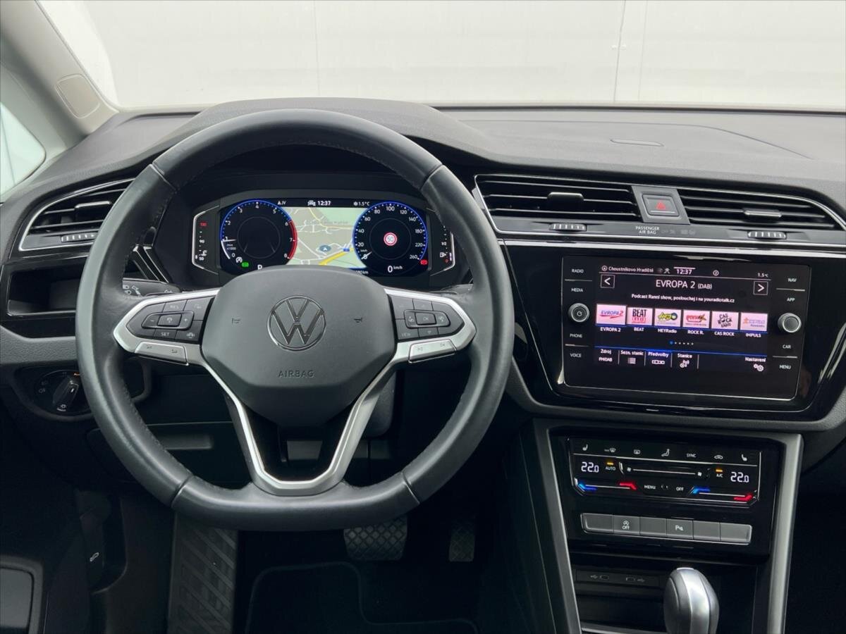 Volkswagen Touran MPV 1,5 l 110 kw