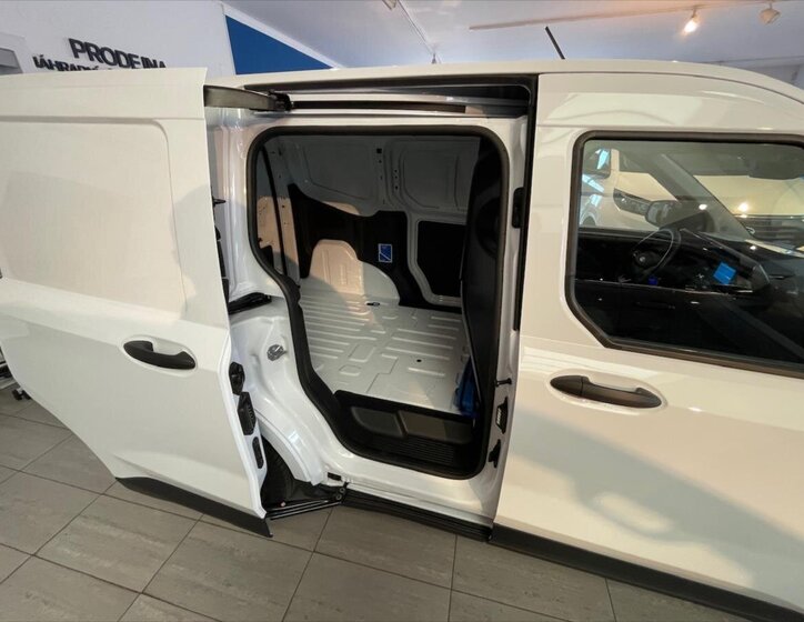 Ford Transit Courier Ostatní 998,0 92 kw