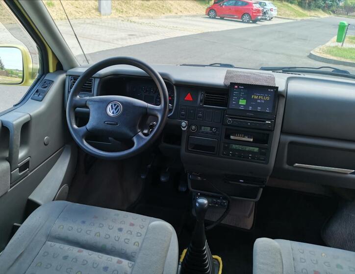 Volkswagen Multivan 22