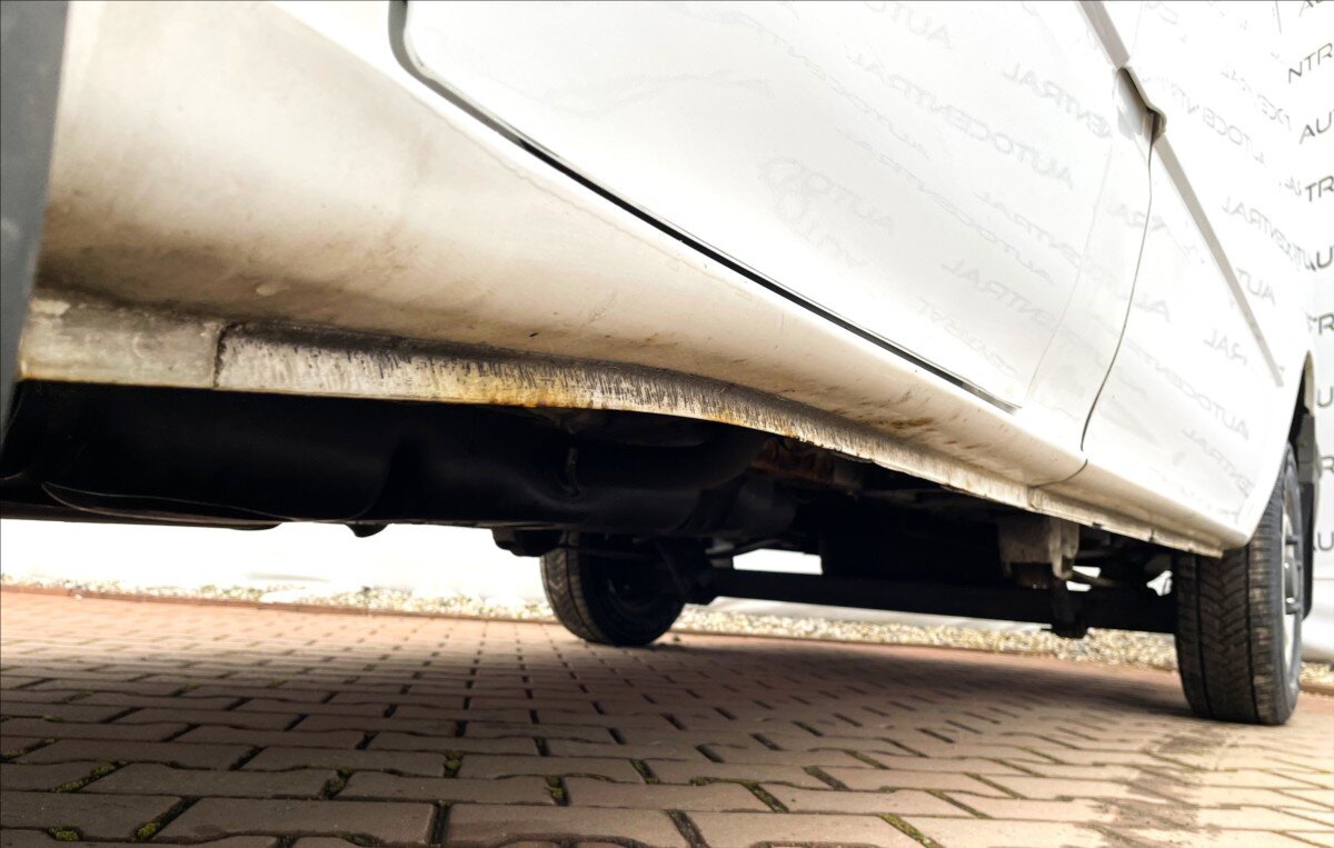 Ford Transit Skříň 2,2 l 63 kw