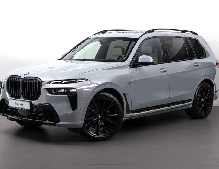 BMW X7 1