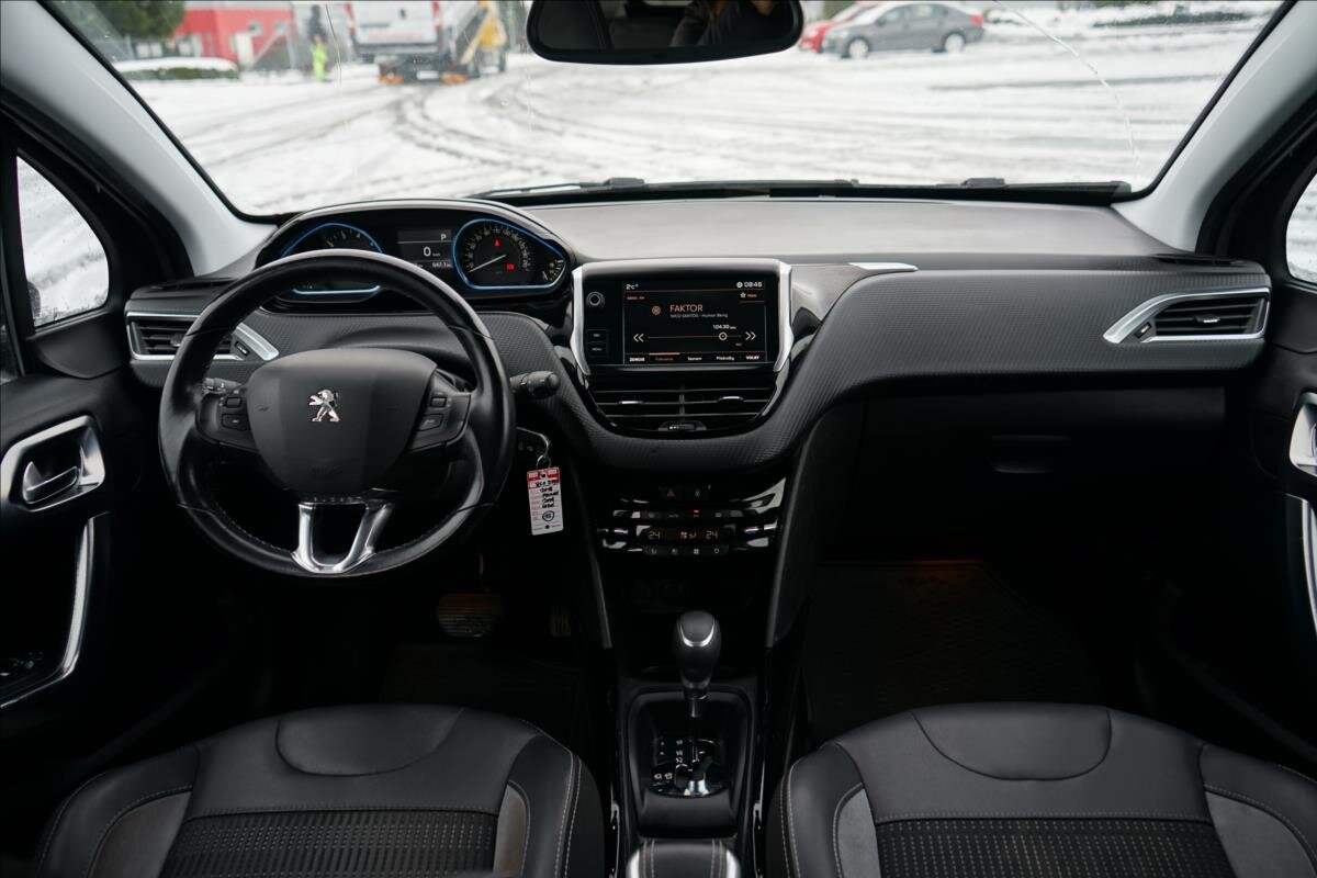 Peugeot 2008 SUV / Terénní 1,2 l 81 kw