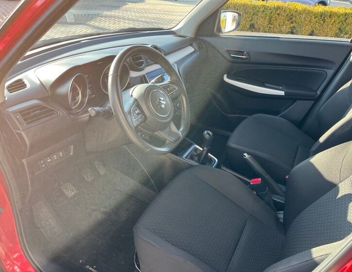 Suzuki Swift Hatchback 1,2 l 61 kw