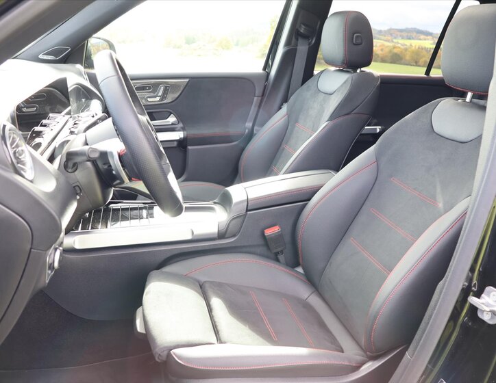 Mercedes-Benz GLB 14