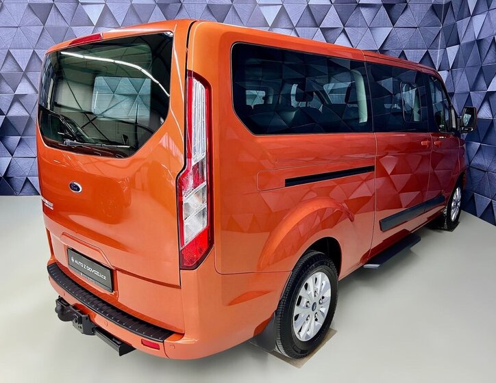 Ford Tourneo Custom 7