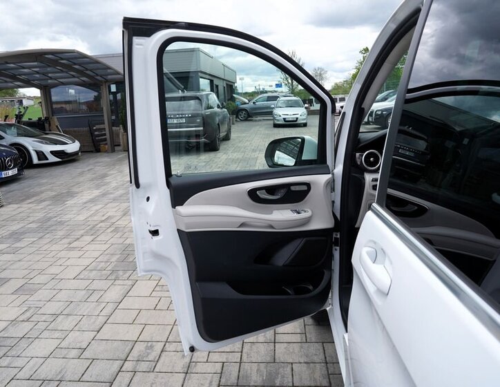 Mercedes-Benz Třídy V MPV 2,1 l 140 kw