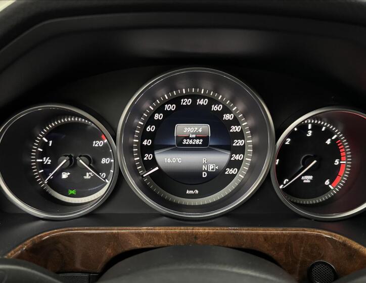 Mercedes-Benz Třídy E 14