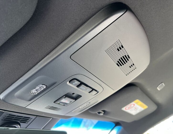 Toyota Camry Sedan / Limuzína 2,5 l 137 kw