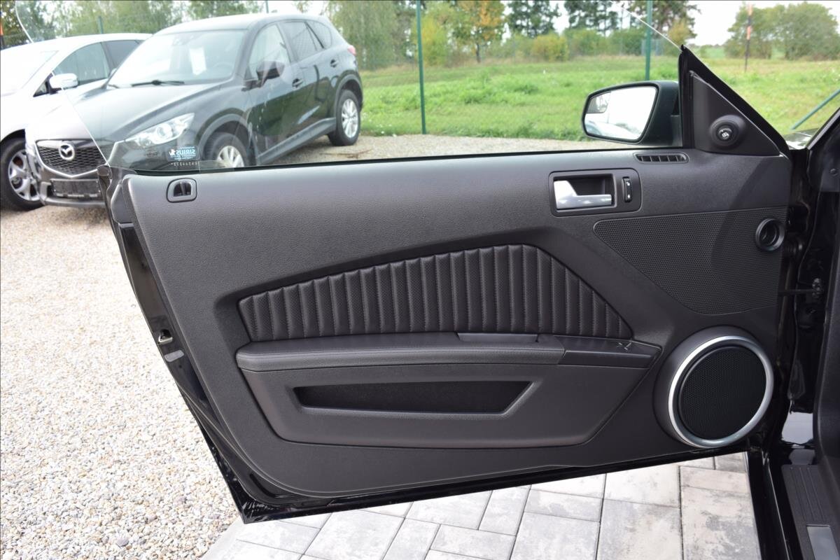 Ford Mustang Kupé 5,8 l 485 kw