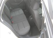 Volkswagen Golf Kombi 1,6 l 77 kw