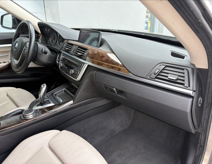 BMW Řada 3 Liftback 3,0 l 230 kw