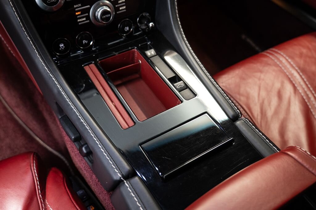 Aston Martin Vantage