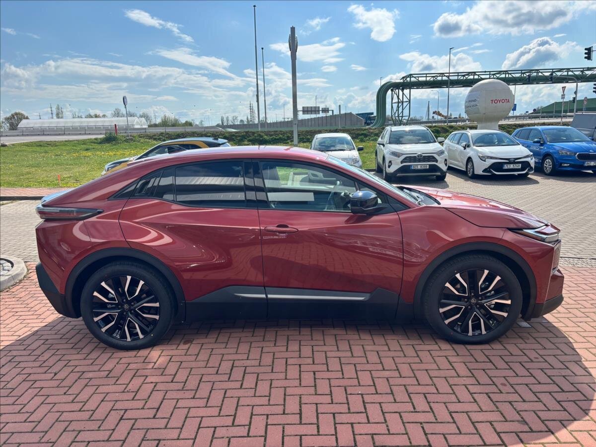 Toyota C-HR SUV / Terénní 0,0 165 kw