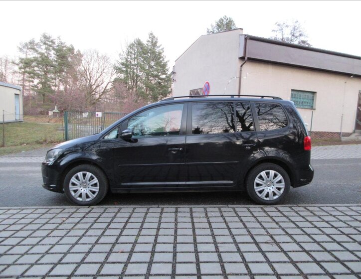Volkswagen Touran Kombi 1,4 l 103 kw