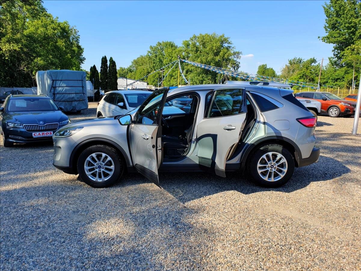 Ford Kuga SUV 1,5 l 88 kw