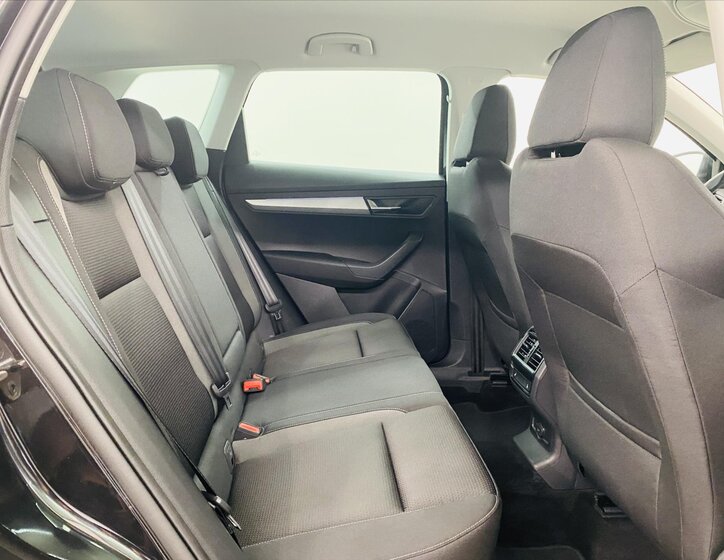 Škoda Karoq SUV 1,5 l 110 kw