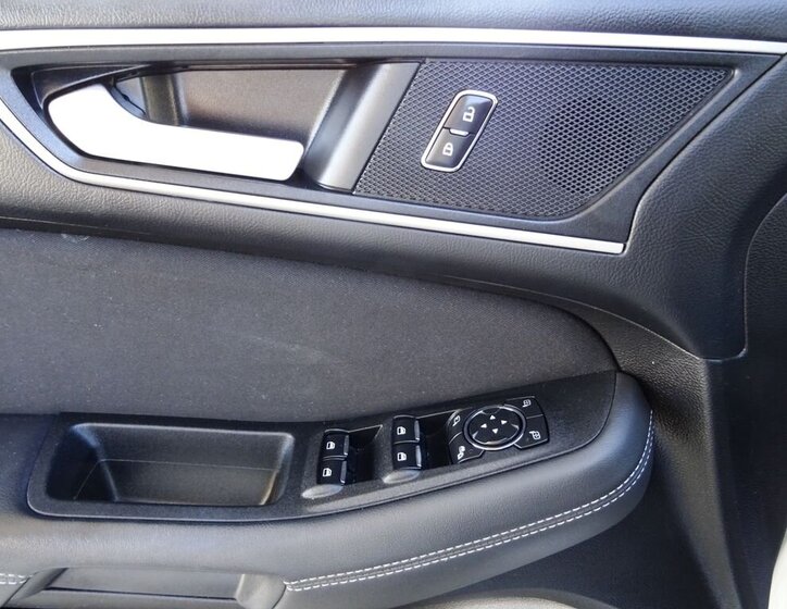 Ford S-MAX MPV 2,0 l 110 kw