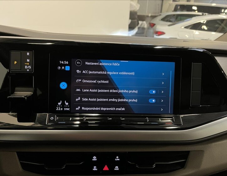 Volkswagen Multivan 9