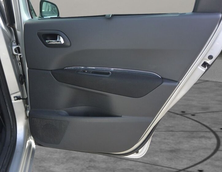 Peugeot 5008 MPV 1,6 l 88 kw