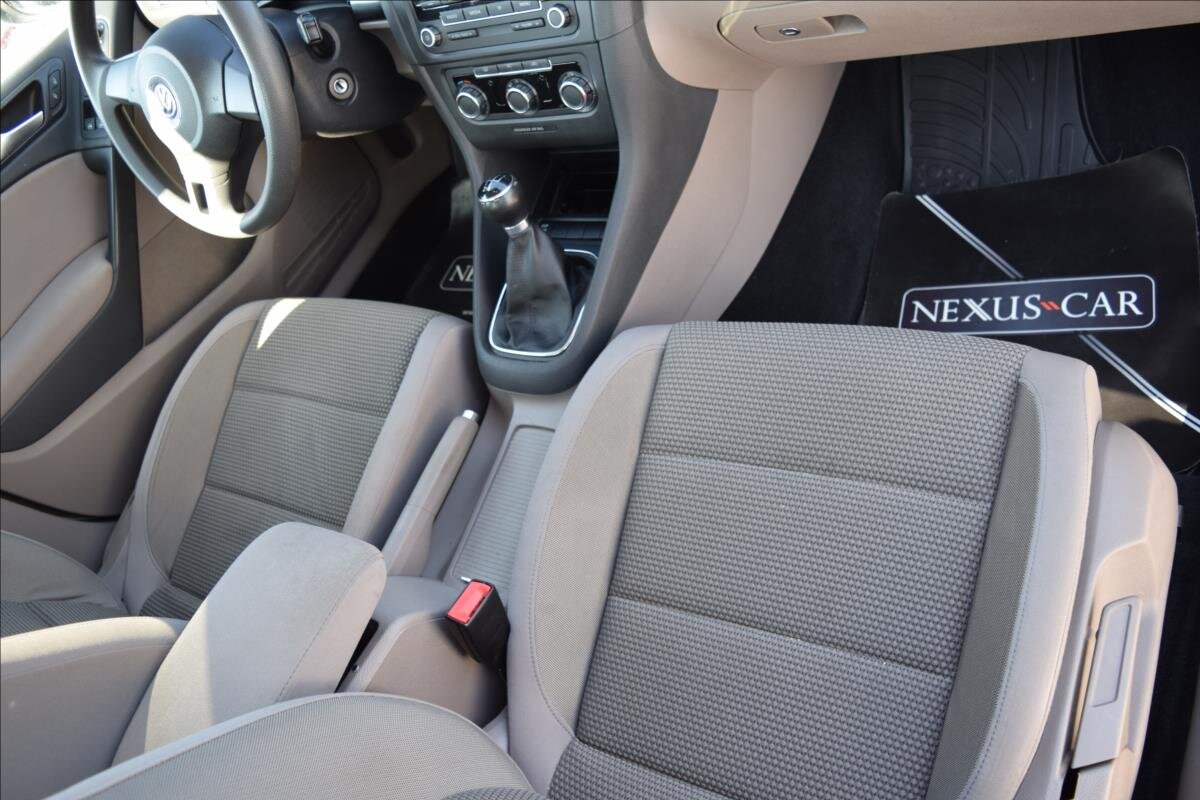 Volkswagen Golf Kombi 1,6 l 66 kw