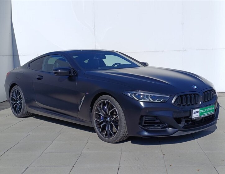 BMW Řada 8 Kupé 4,4 l 390 kw
