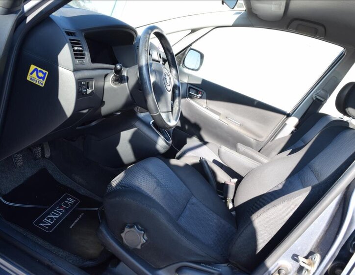 Toyota Corolla Verso 15