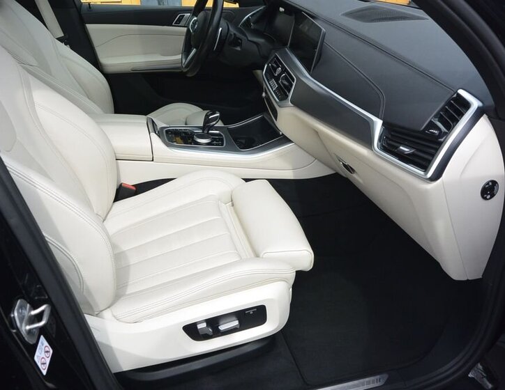 BMW X5 SUV / Terénní 3,0 l 250 kw