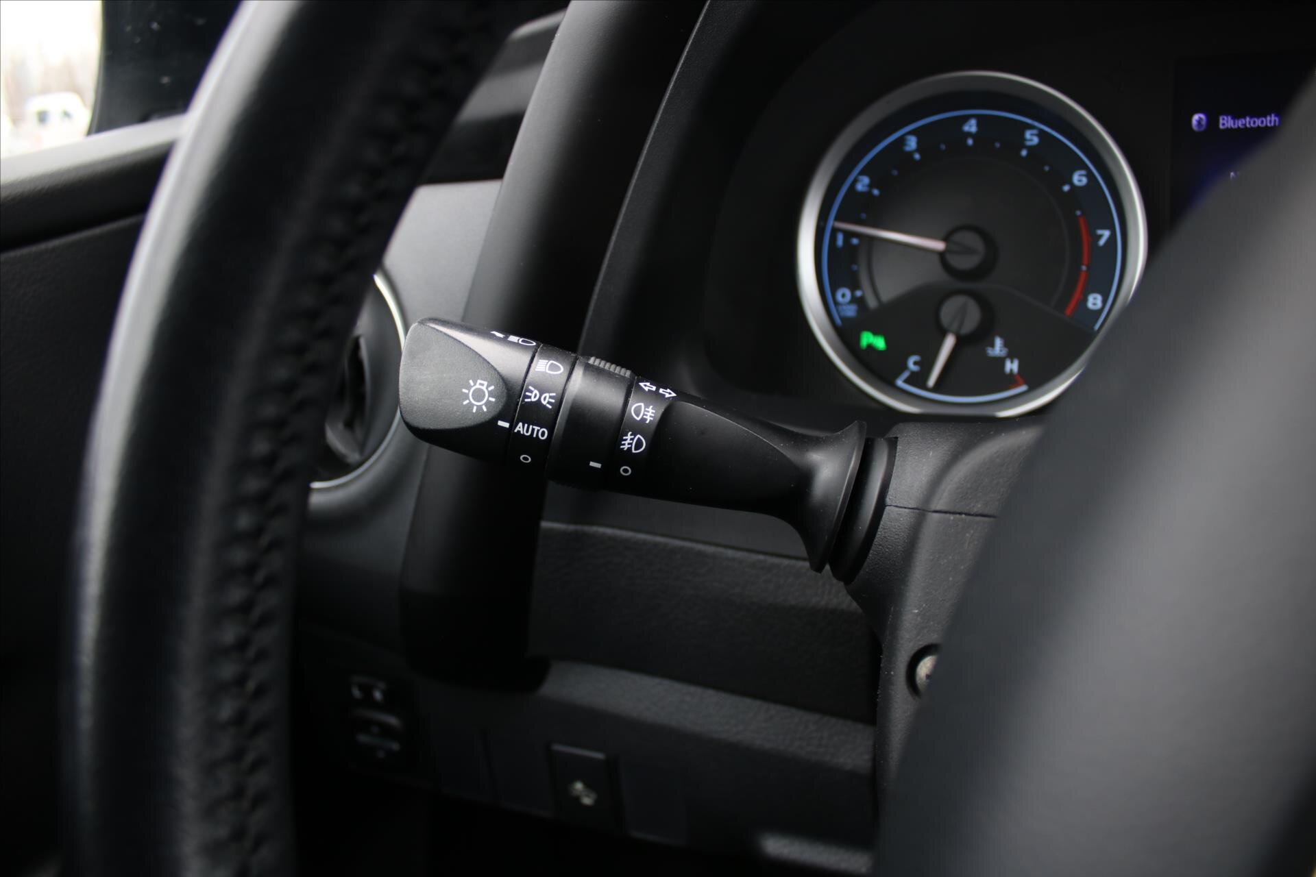 Toyota Corolla Sedan 1,6 l 97 kw