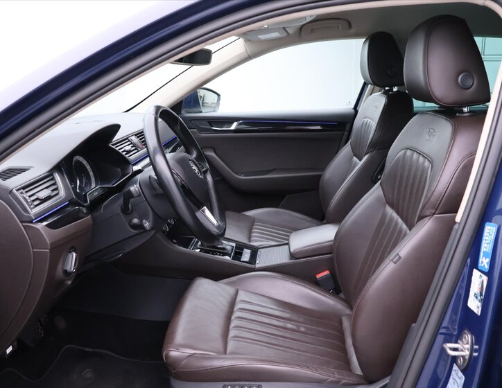 Škoda Superb Liftback 2,0 l 206 kw