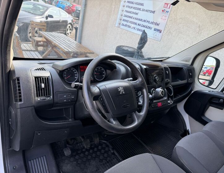 Peugeot Boxer 8
