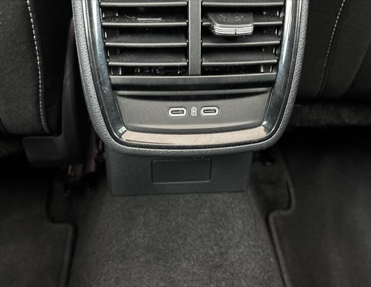 Škoda Kamiq SUV / Terénní 1,5 l 110 kw
