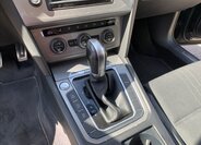 Volkswagen Passat Kombi 2,0 l 140 kw