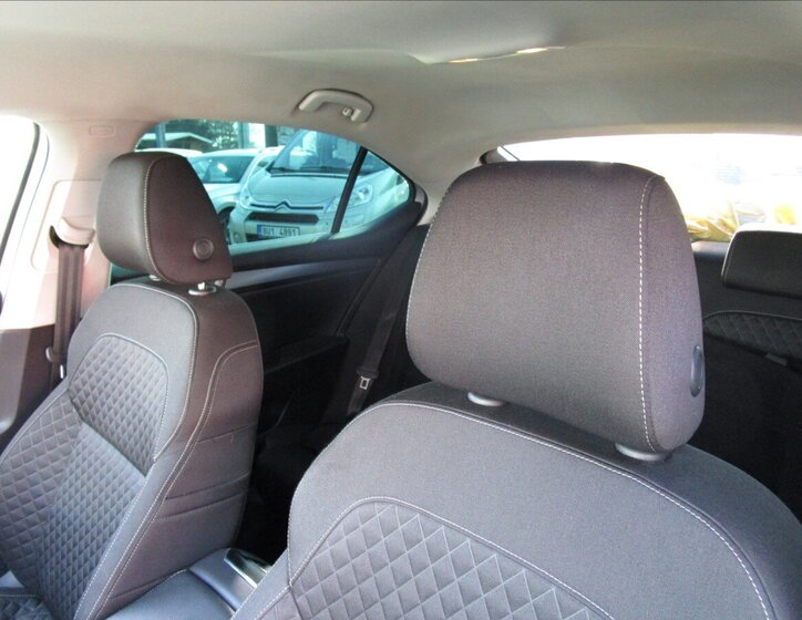 Škoda Superb Sedan / Limuzína 2,0 l 110 kw