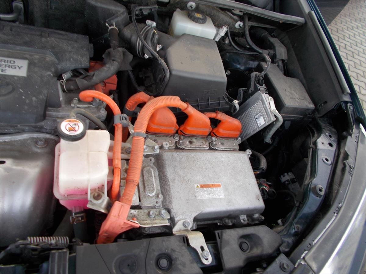 Toyota RAV4 SUV 2,5 l 114 kw