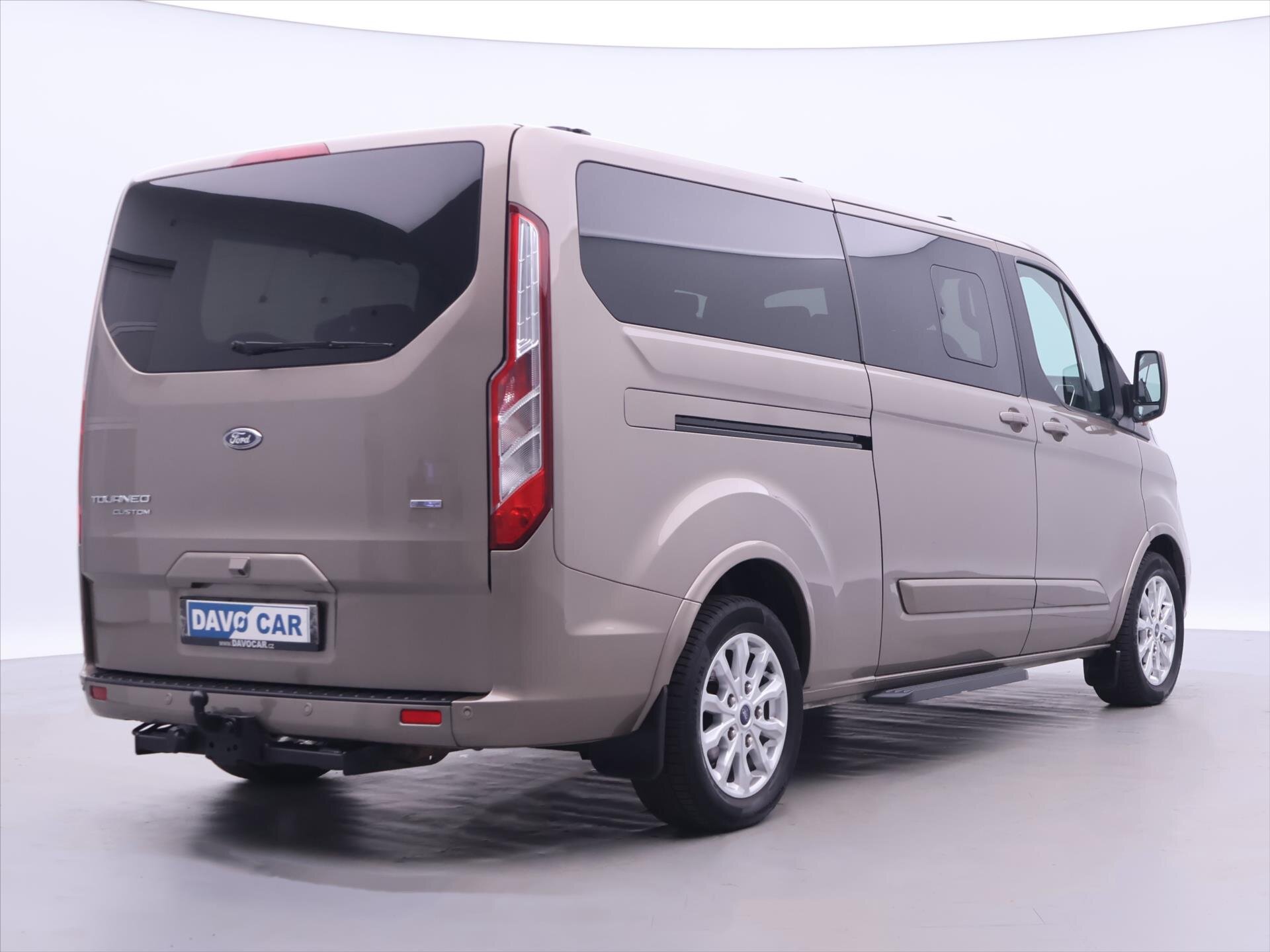 Ford Tourneo Custom Kombi 2,0 l 125 kw
