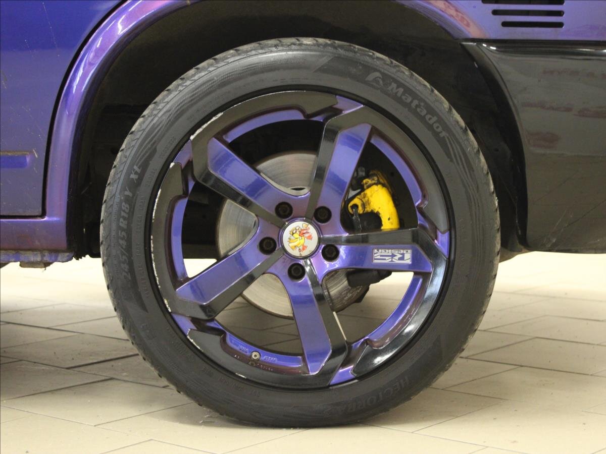 Volkswagen Caravelle Kombi 2,5 l 111 kw