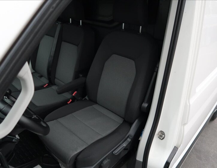 Volkswagen Crafter Skříň 2,0 l 103 kw