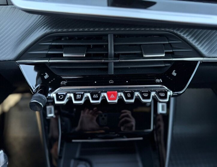 Peugeot 2008 SUV / Terénní 1,2 l 96 kw