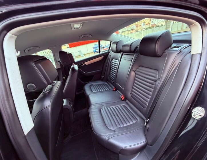 Volkswagen Passat Sedan / Limuzína 2,0 l 130 kw