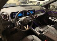 Mercedes-Benz EQB 12