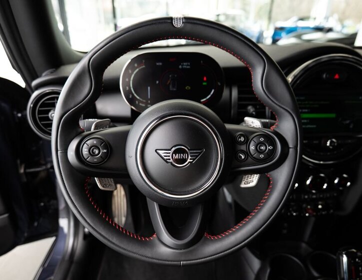 Mini Cooper Hatchback 2,0 l 225 kw