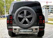 Land Rover Defender 5